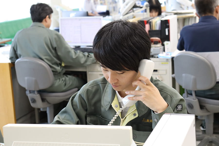 営農部　畜産課