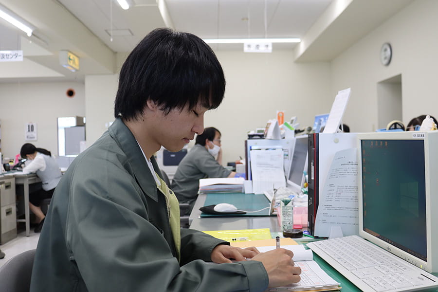 営農部　畜産課